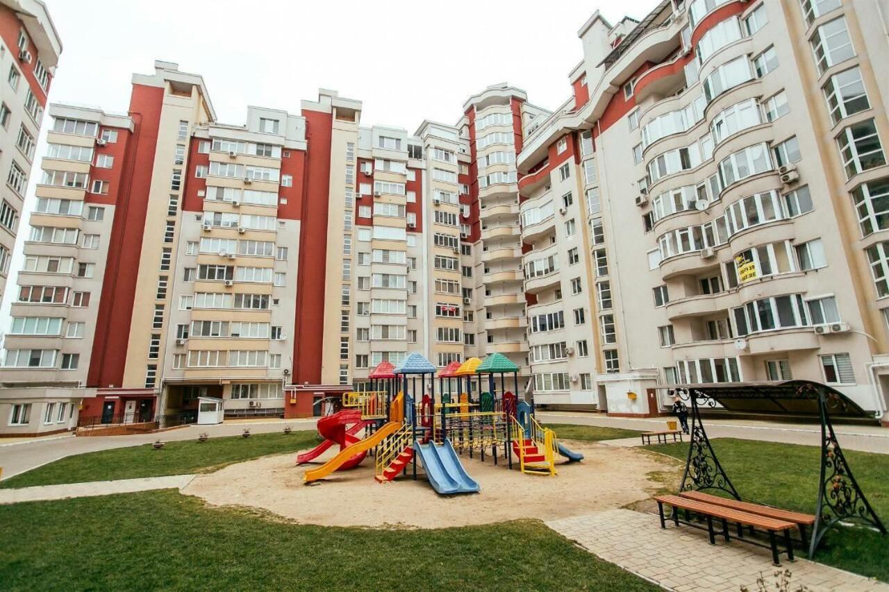 Luxrent Chisinau Exterior foto