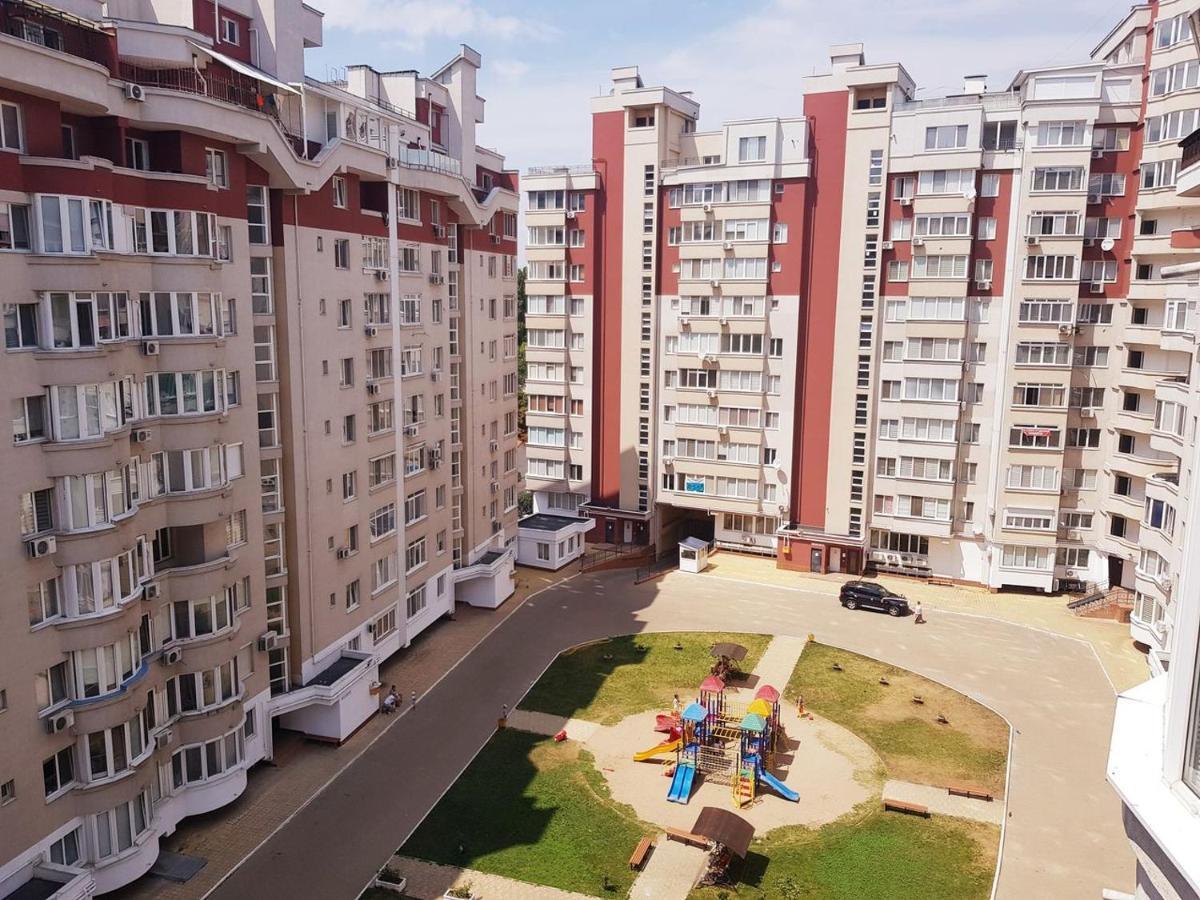 Luxrent Chisinau Exterior foto